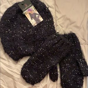 Cuddl Duds- Super soft beanie & mittens - NEW